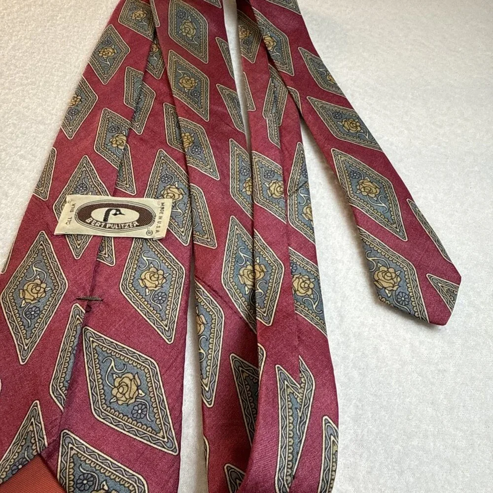 Vintage Bert Pulitzer Neck Tie Burgundy With Roses Pattern 100%‎ Silk 59